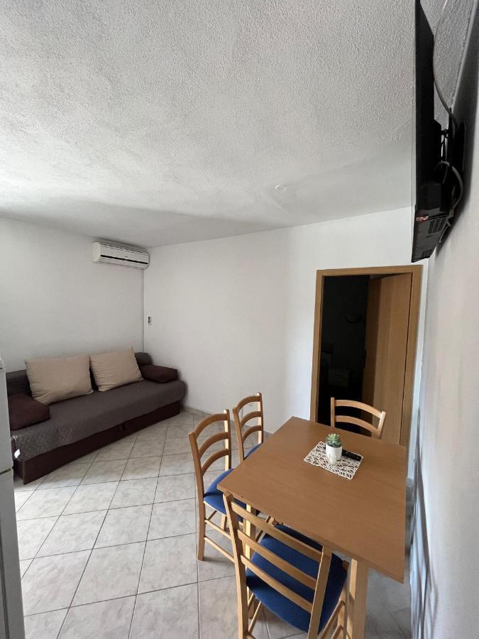 Apartmani Mia 德拉格 外观 照片