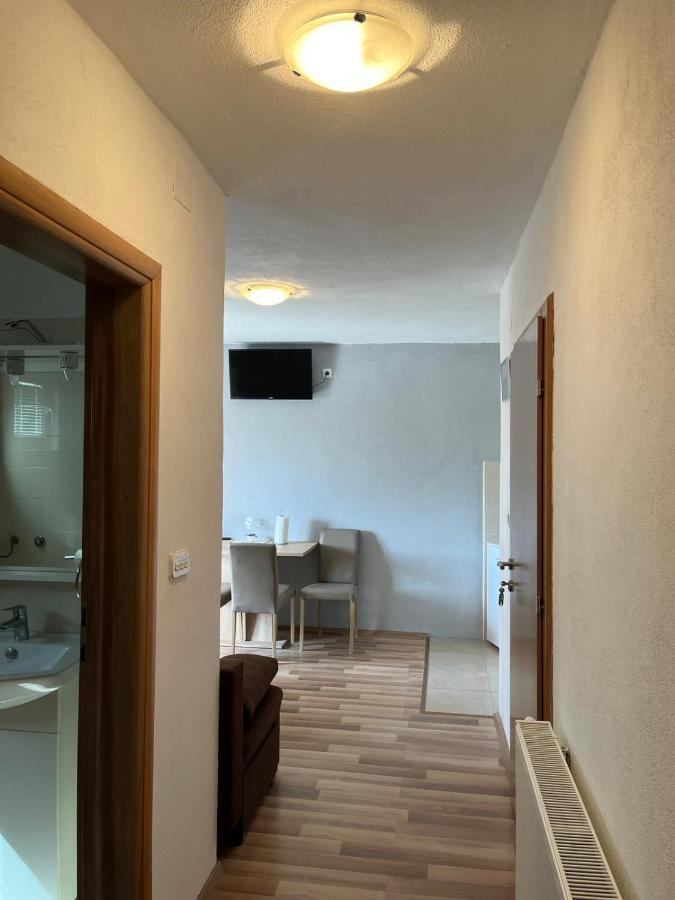 Apartmani Mia 德拉格 外观 照片
