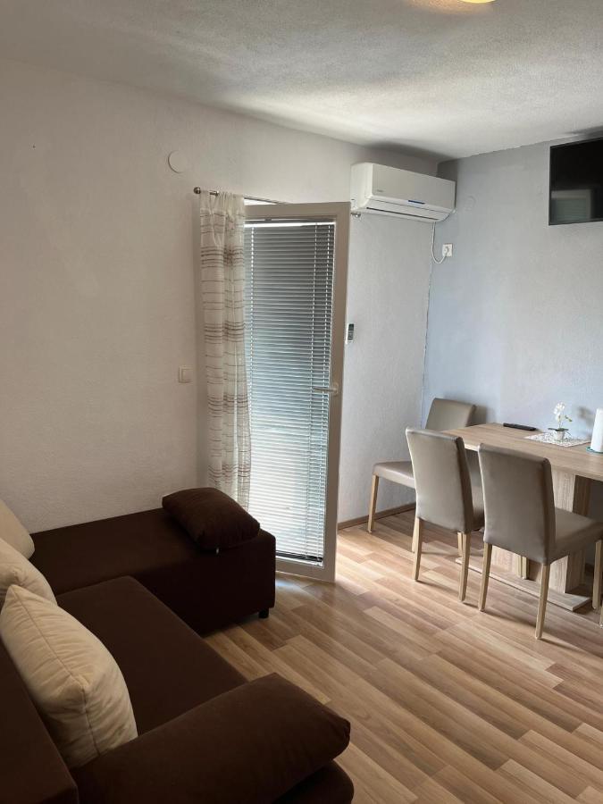 Apartmani Mia 德拉格 外观 照片