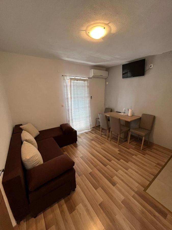 Apartmani Mia 德拉格 外观 照片