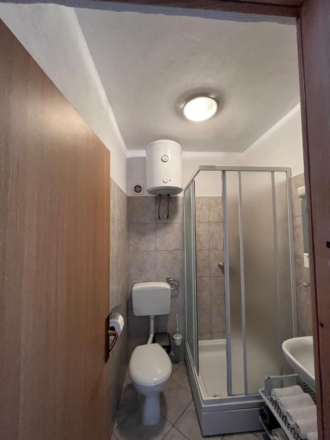 Apartmani Mia 德拉格 外观 照片