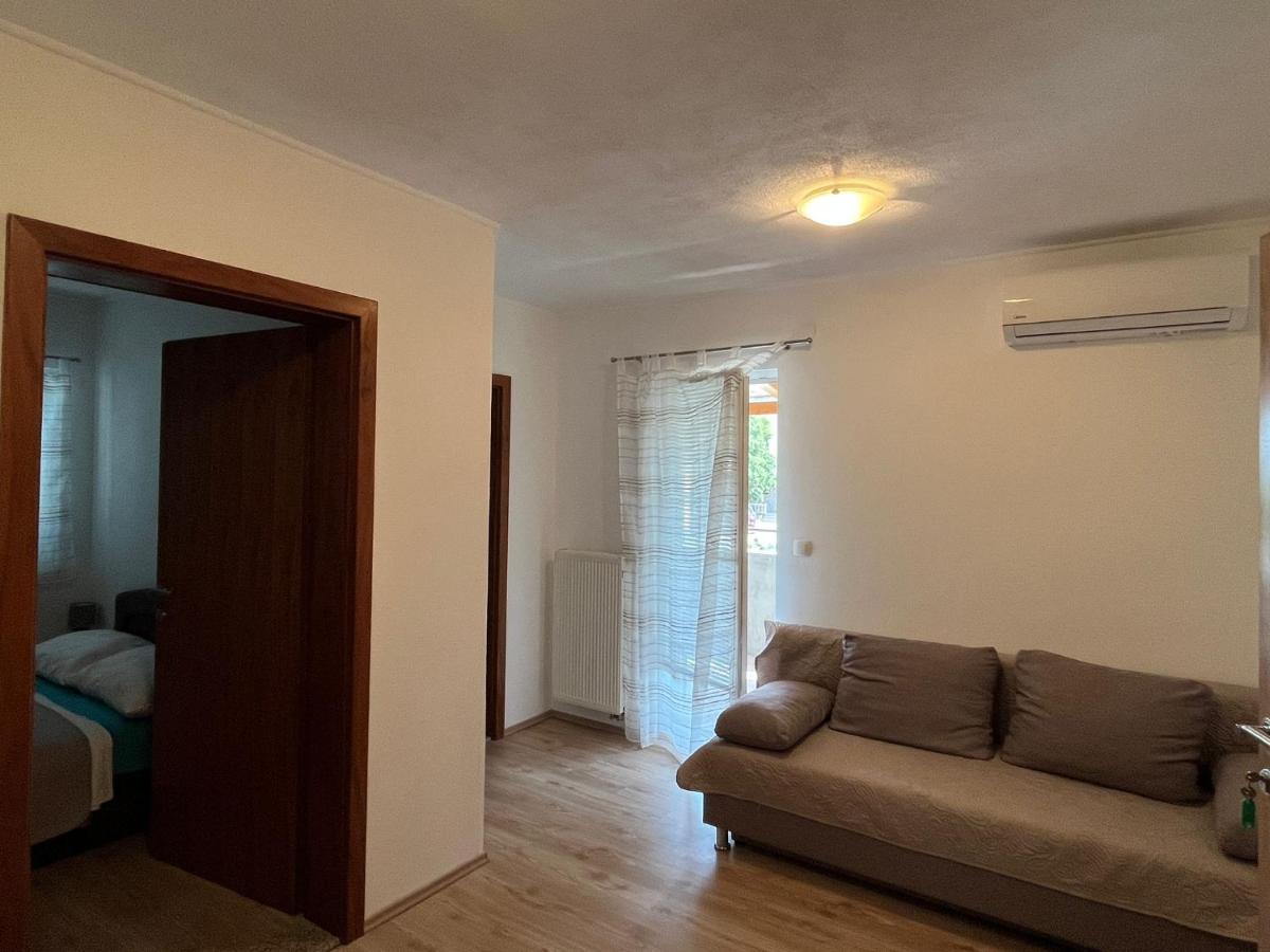 Apartmani Mia 德拉格 外观 照片