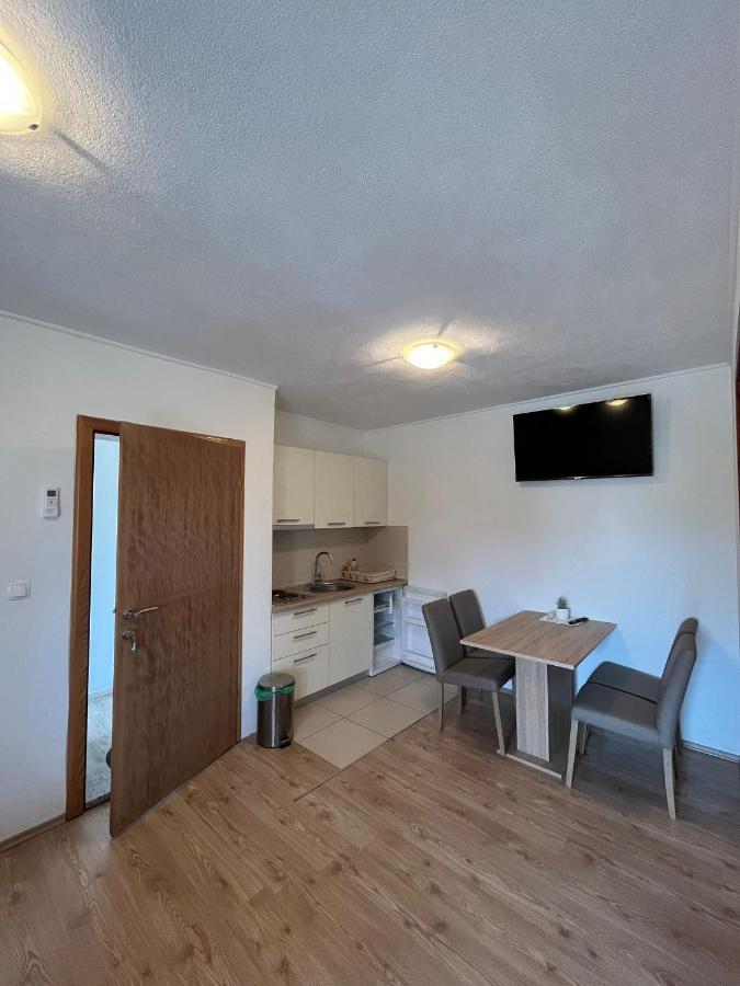 Apartmani Mia 德拉格 外观 照片
