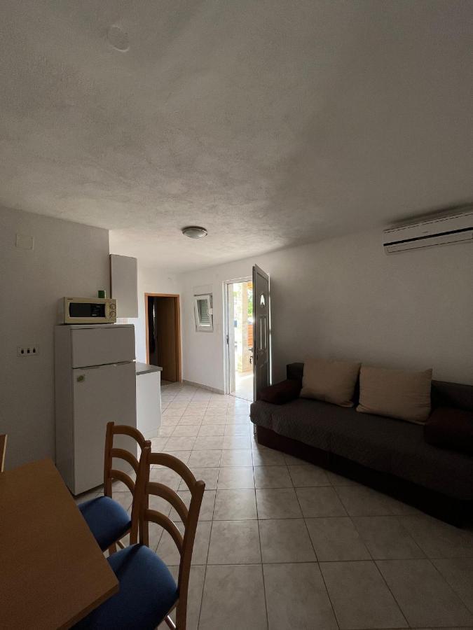 Apartmani Mia 德拉格 外观 照片